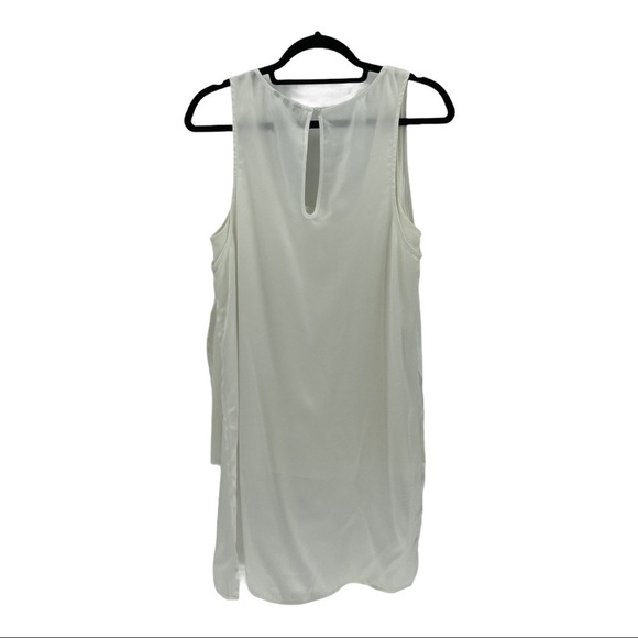 Guess Sleeveless High Low Hem Keyhole Blouse Sz M - Picture 6 of 7